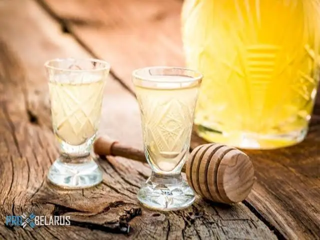 Hot spiced liqueur