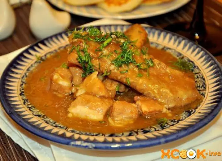 Meat stew in beer kvass